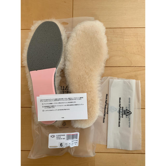 UGG(アグ)のあーゆ様専用 アグ インソール シープスキン UGG SheepSkin 23  レディースの靴/シューズ(ブーツ)の商品写真