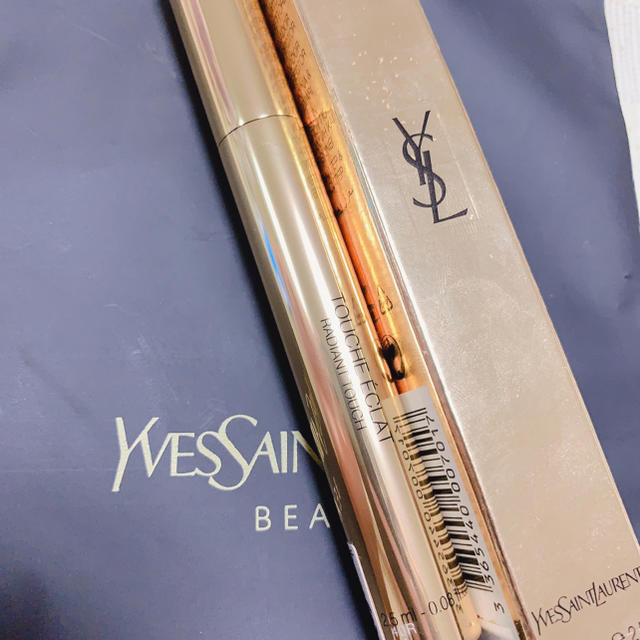 Yves Saint Laurent Beaute(イヴサンローランボーテ)のYSL ラディアントタッチ 01 コスメ/美容のベースメイク/化粧品(コンシーラー)の商品写真