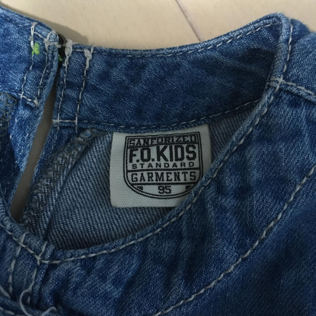 F.O.KIDS(エフオーキッズ)のF.O.KIDS デニムワンピース 95 キッズ/ベビー/マタニティのキッズ服女の子用(90cm~)(ワンピース)の商品写真