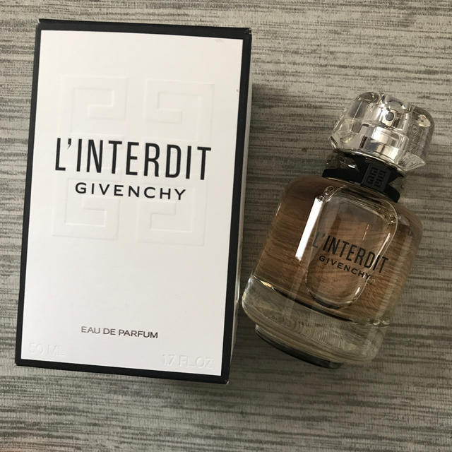 GIVENCHY(ジバンシィ)のジバンシイ 香水 オーデパルファム 50ml コスメ/美容の香水(香水(女性用))の商品写真