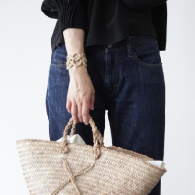完売】CIANSUMI knitted bangle beige 大人気の 60.0%OFF www.gold-and
