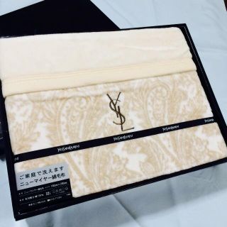 SAINT LAURENT - イヴサンローラン 綿毛布の通販 by ありがとう SAINT LAURENT - イヴサンローラン 綿毛布の通販 by ありがとう