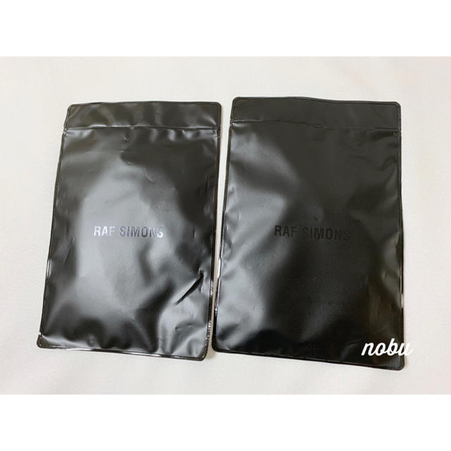 RAF SIMONS - 新品【 RafSimons 】缶バッジ セット ラフシモンズ RAF SIMONS - 新品【 RafSimons 】缶バッジ セット ラフシモンズ