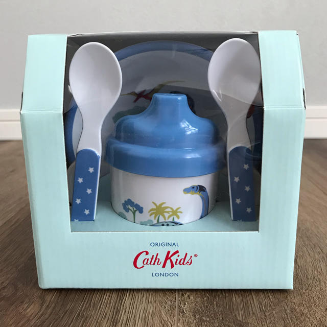 Cath Kidston(キャスキッドソン)の〔新品・未使用品〕Cath Kidston メラミンナーサリーセット 離乳食   キッズ/ベビー/マタニティの授乳/お食事用品(離乳食器セット)の商品写真