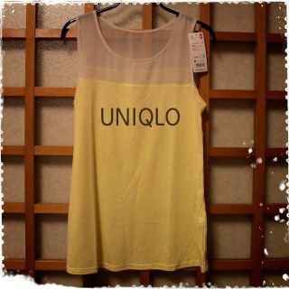 ユニクロ(UNIQLO)の新品タグ付き　カットソー(カットソー(半袖/袖なし))