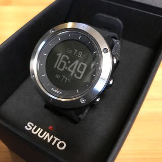 スント(SUUNTO)の【超美品】スント トラバース ブラック. SUUNTO TRAVERSE (腕時計(デジタル))