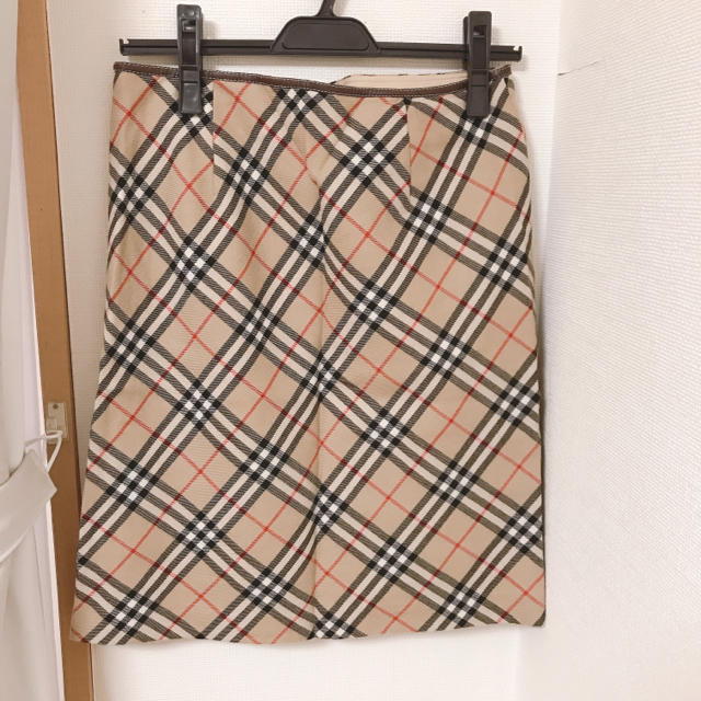 BURBERRY(バーバリー)のバーバリー レディースのスカート(ミニスカート)の商品写真