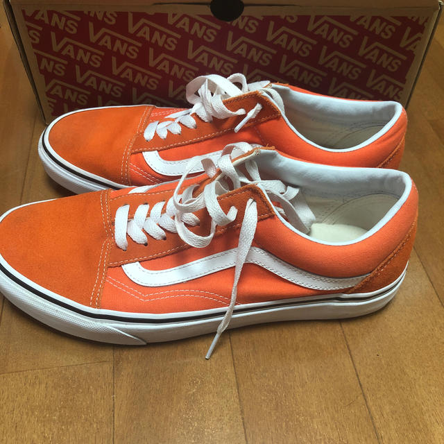 VANS(ヴァンズ)のVANS OLDSKOOL orange メンズの靴/シューズ(スニーカー)の商品写真