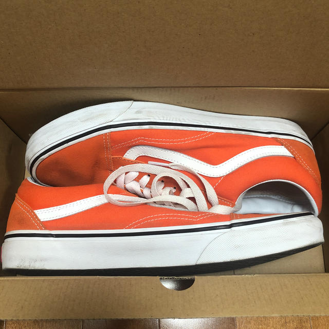 VANS(ヴァンズ)のVANS OLDSKOOL orange メンズの靴/シューズ(スニーカー)の商品写真