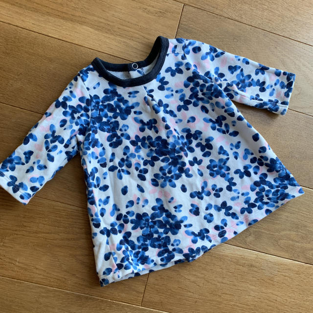 PETIT BATEAU(プチバトー)のぽぽん様①プチバトー トップス②H&Mバレエシューズ おまとめ キッズ/ベビー/マタニティのベビー服(~85cm)(トレーナー)の商品写真