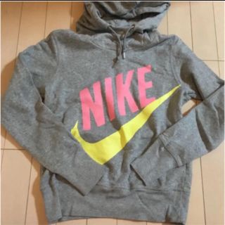 ナイキ(NIKE)のパーカー(パーカー)