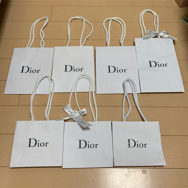 Dior(ディオール)のDior ショップ紙袋 レディースのバッグ(ショップ袋)の商品写真