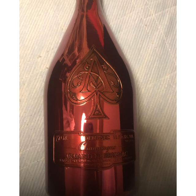 Dom Pérignon(ドンペリニヨン)のぴ 様専用    アルマンド ブリニャック ドゥセミック レッド 食品/飲料/酒の酒(シャンパン/スパークリングワイン)の商品写真