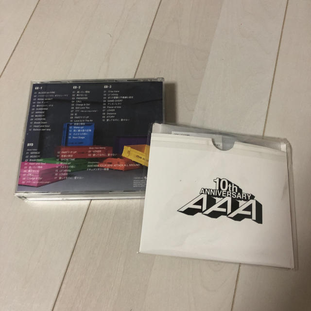 AAA(トリプルエー)のAAA 10th ANNIVERSARY BEST (初回限定盤 3CD＋DVD エンタメ/ホビーのCD(ポップス/ロック(邦楽))の商品写真