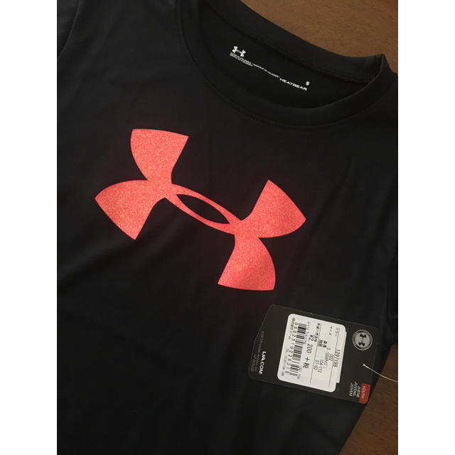 UNDER ARMOUR(アンダーアーマー)の☆2点以上でさらにお値下げ様専用☆ キッズ/ベビー/マタニティのキッズ服女の子用(90cm~)(Tシャツ/カットソー)の商品写真