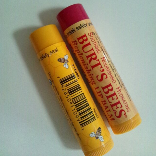 BURT'S BEES(バーツビーズ)のLipcream♡2個 コスメ/美容のベースメイク/化粧品(その他)の商品写真