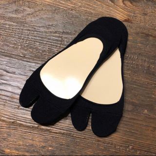 マルタンマルジェラ(Maison Martin Margiela)のはみ出さない マルジェラ 足袋 フラット バレエ エアリフト 二本指 靴下 (ソックス)