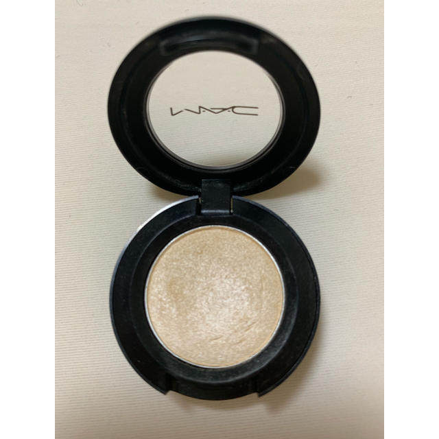 MAC(マック)の【＊pi＊様専用】MAC スモールアイシャドウ (NYLON/ナイロン) コスメ/美容のベースメイク/化粧品(アイシャドウ)の商品写真