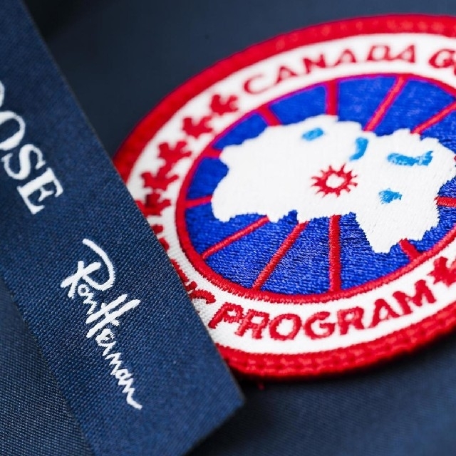 CANADA GOOSE(カナダグース)のCANADA GOOSE  Ron Herman  カナダグース ロンハーマン メンズのジャケット/アウター(ダウンベスト)の商品写真