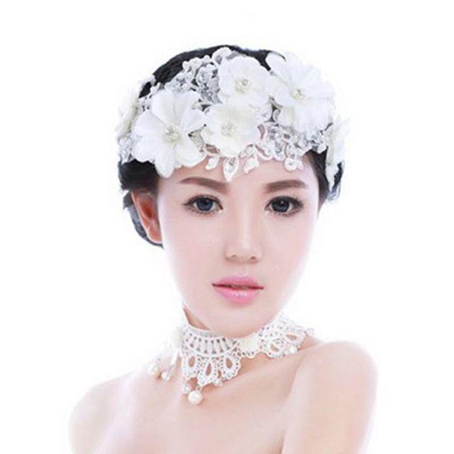 ウエディングブライダルヘッドドレス結婚式髪飾り大白花フラワーヘアコサージュの通販 by みやなっつ｜ラクマ