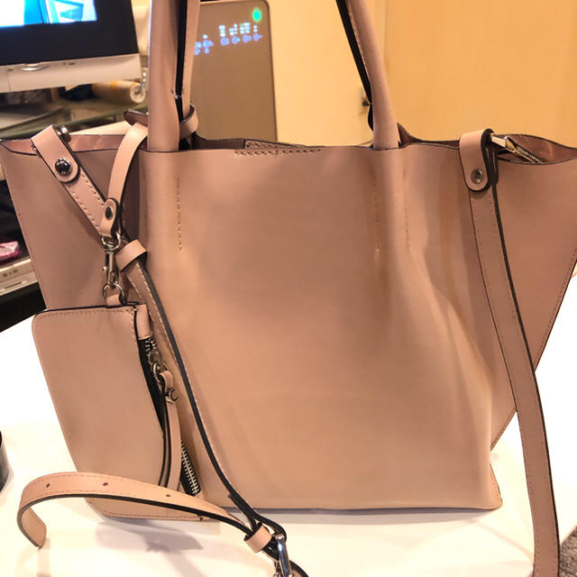 ジャンニキャリーニ GIANNI CHIARINI    レディースのバッグ(トートバッグ)の商品写真