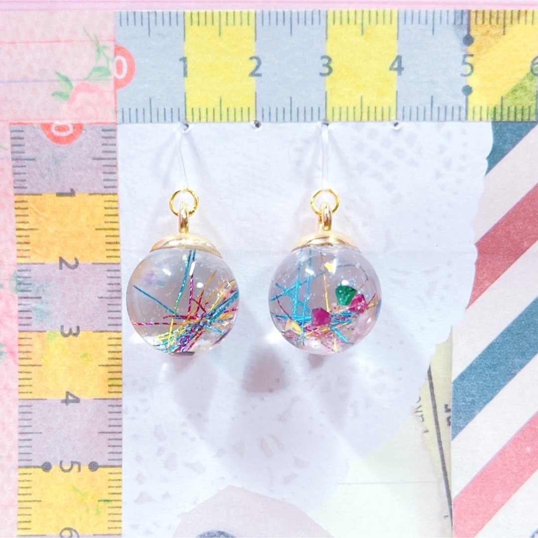 No.810 ♡ ウォーター in ガラスドームピアス ハンドメイドのアクセサリー(ピアス)の商品写真