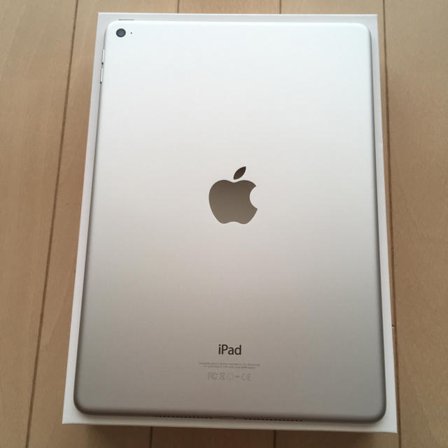 iPad(アイパッド)のApple iPad Air2 WiFiモデル 64GB シルバー スマホ/家電/カメラのPC/タブレット(タブレット)の商品写真