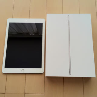 アイパッド(iPad)のApple iPad Air2 WiFiモデル 64GB シルバー(タブレット)