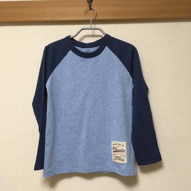 西松屋(ニシマツヤ)の長袖 Tシャツ キッズ/ベビー/マタニティのキッズ服男の子用(90cm~)(Tシャツ/カットソー)の商品写真