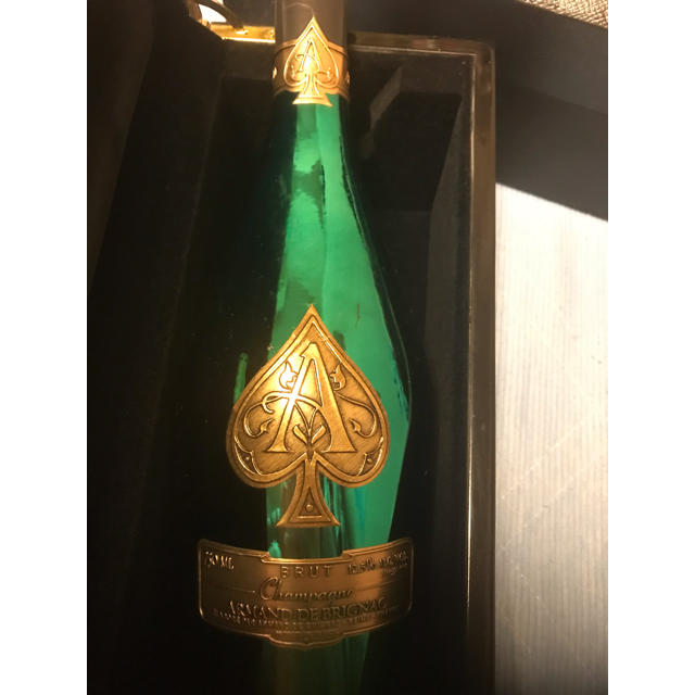 Dom Pérignon(ドンペリニヨン)のアルマンド ブリニャック グリーン マスターズエディション 食品/飲料/酒の酒(シャンパン/スパークリングワイン)の商品写真