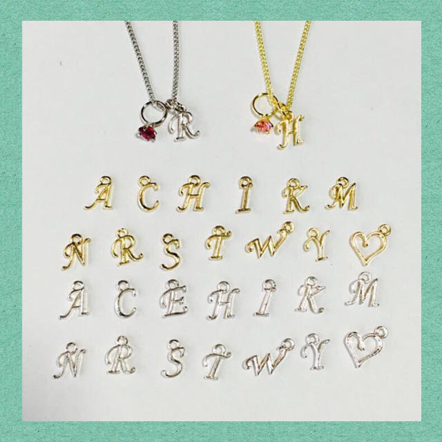 あやさま専用❤最安値♥️イニシャルネックレス誕生石 レディースのアクセサリー(ネックレス)の商品写真