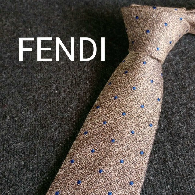 FENDI(フェンディ)のウケ抜群.ドット柄【FENDI】ハイブランドネクタイ フェンディ fnd159 メンズのファッション小物(ネクタイ)の商品写真