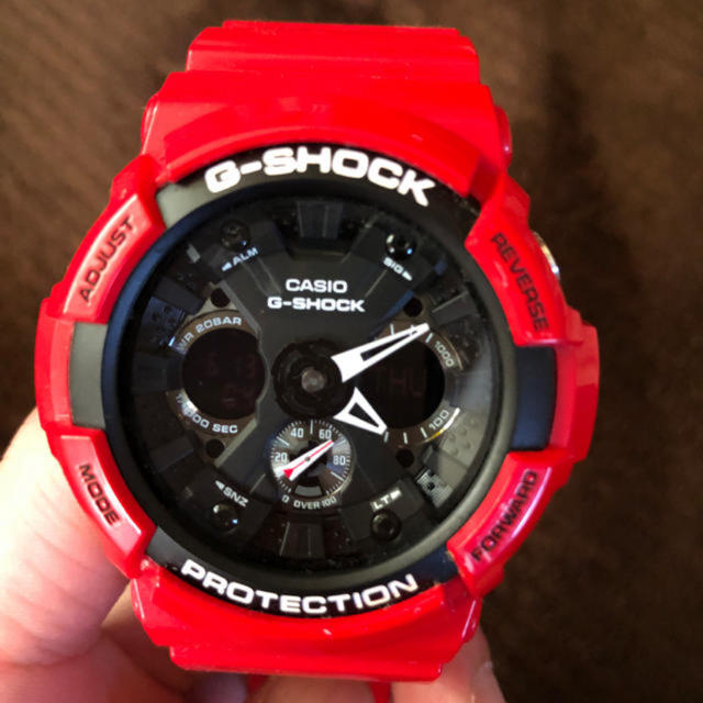 G-SHOCK(ジーショック)のCASIO G-SHOCK レッド メンズの時計(腕時計(デジタル))の商品写真