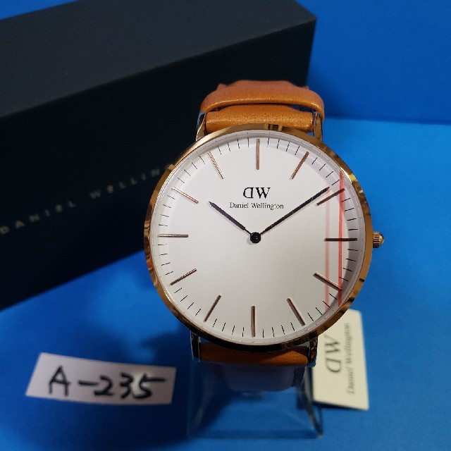 Daniel Wellington - A-235新品40mm❤ダニエルウェリントン♥メンズ(白)♥激安価格♥送料無料❤の通販 by ★GOLGO★'s shop｜ダニエルウェリントンならラクマ