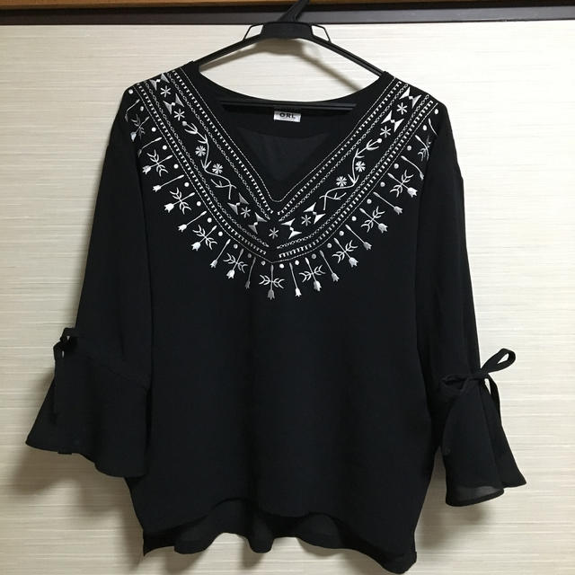 GRL(グレイル)のGRL刺繍シフォントップス レディースのトップス(シャツ/ブラウス(長袖/七分))の商品写真