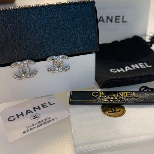 大流行中! CHANEL - ひろ。 CHANELピアス【美品・刻印有】 ピアス