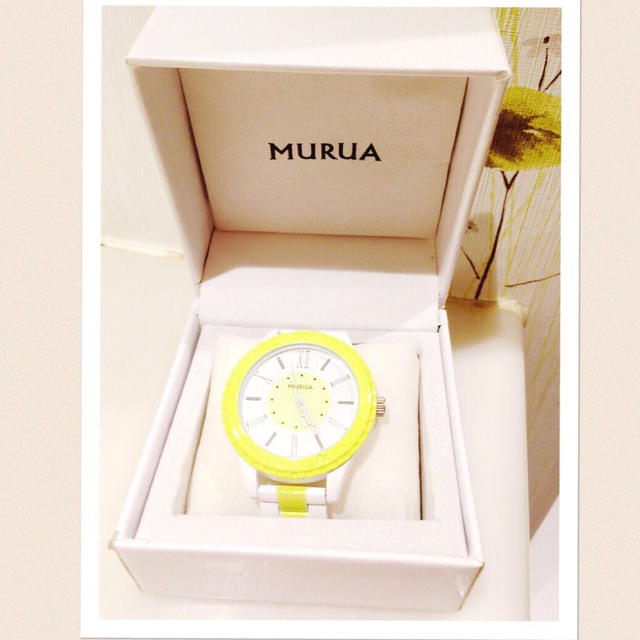 MURUA(ムルーア)の送料込みにしました！時計 ネオン レディースのファッション小物(腕時計)の商品写真