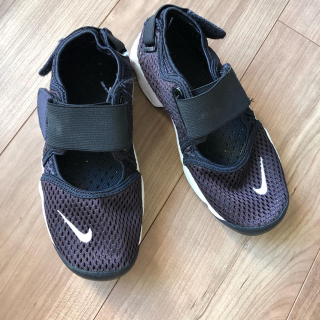 NIKE(ナイキ)のNIKE リトルリフト エアリフトメッシュ 21センチ キッズ/ベビー/マタニティのキッズ靴/シューズ(15cm~)(サンダル)の商品写真