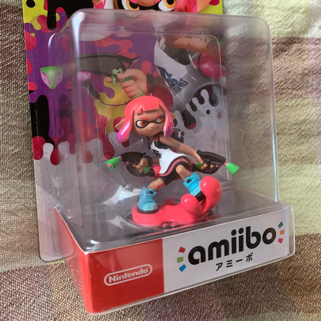 Nintendo Switch(ニンテンドースイッチ)のamiibo ガール【ネオンピンク】（スプラトゥーンシリーズ） エンタメ/ホビーのフィギュア(ゲームキャラクター)の商品写真