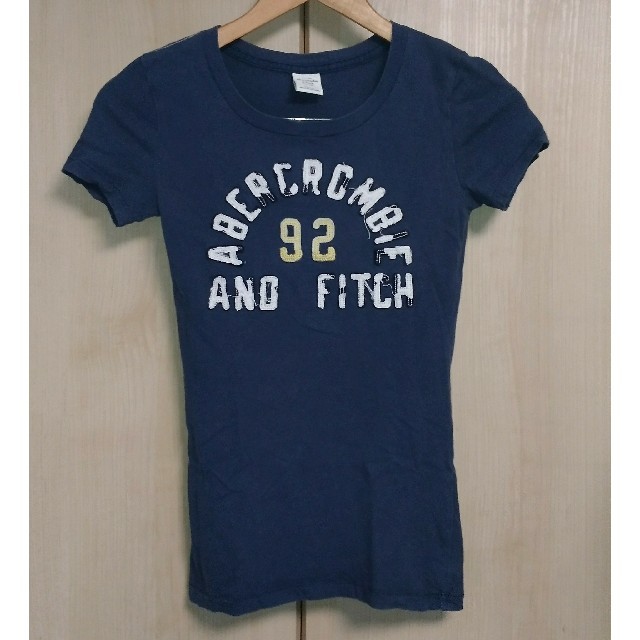 Abercrombie&Fitch(アバクロンビーアンドフィッチ)のAbercrombie＆Fitch レディースTシャツ レディースのトップス(Tシャツ(半袖/袖なし))の商品写真