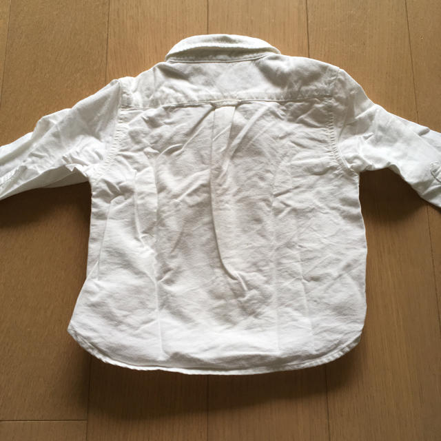 MUJI (無印良品)(ムジルシリョウヒン)の無印 シャツ 80 キッズ/ベビー/マタニティのベビー服(~85cm)(シャツ/カットソー)の商品写真