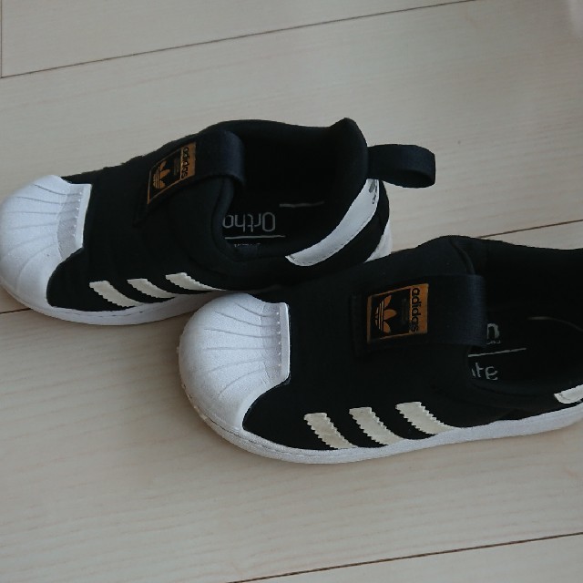 adidas(アディダス)のadidas アディダス スリッポン 16 キッズ/ベビー/マタニティのキッズ靴/シューズ(15cm~)(スニーカー)の商品写真