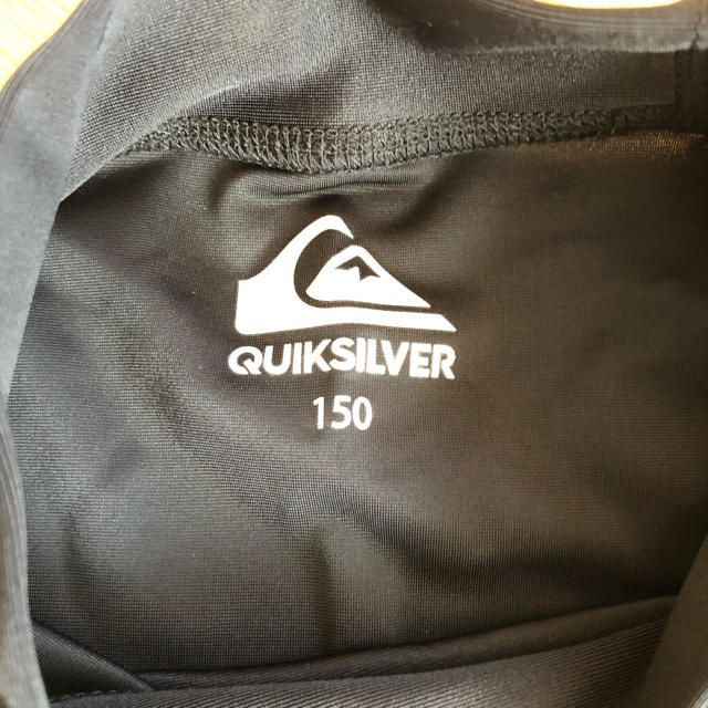 QUIKSILVER(クイックシルバー)のラッシュガード キッズ/ベビー/マタニティのキッズ服男の子用(90cm~)(水着)の商品写真