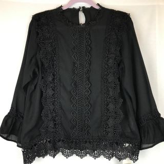 トッコ(tocco)の新品【tocco closet】ラインレース装飾袖口フレアブラウス◆ブラック(シャツ/ブラウス(長袖/七分))