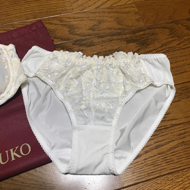 MARUKO(マルコ)のマルコブラ&ショーツセットyuko様専用 レディースの下着/アンダーウェア(ブラ&ショーツセット)の商品写真