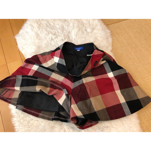 BURBERRY BLUE LABEL(バーバリーブルーレーベル)の美品本物ブルーレーベルクレストブリッジ上質ウールショートパンツ♫ レディースのパンツ(ショートパンツ)の商品写真