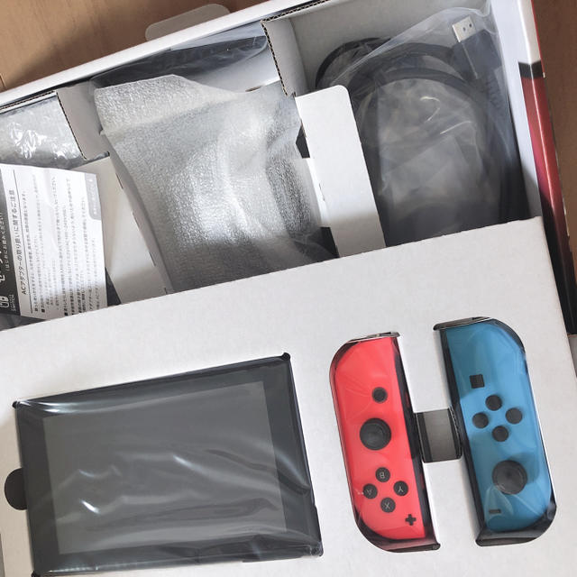 Nintendo Switch Joy-Con(L) ネオンブルー/(R) ネオ