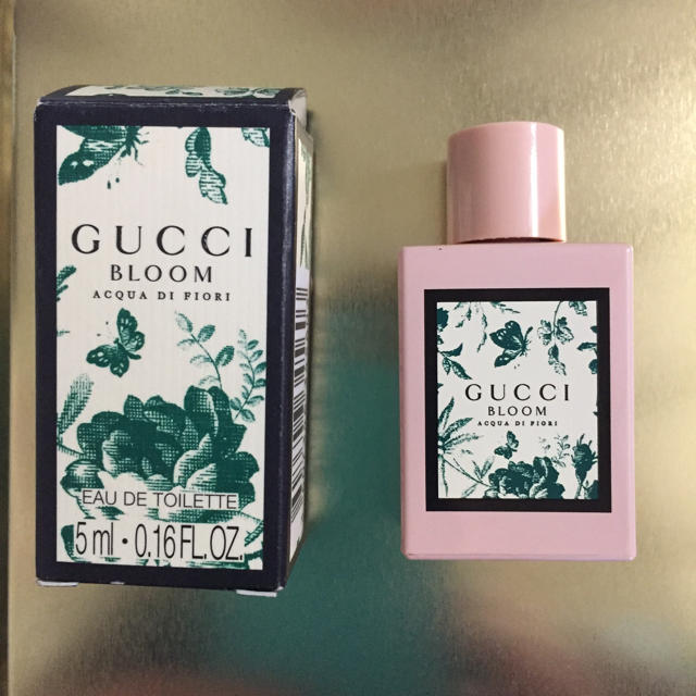 Gucci(グッチ)のグッチ ブルーム アクア ディ フィオーリ オードトワレ 5ml コスメ/美容の香水(香水(女性用))の商品写真