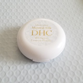 ディーエイチシー(DHC)のDHC 薬用　ミネラル　S ホワイトニング　エッセンス　パウダー(フェイスパウダー)