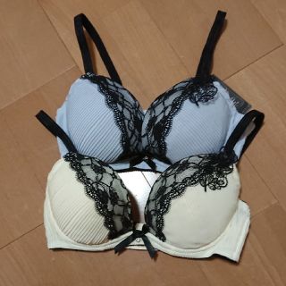 チュチュアンナ(tutuanna)の【咲様専用】チュチュアンナ  寄せるブラ  F65  2点セット(ブラ)